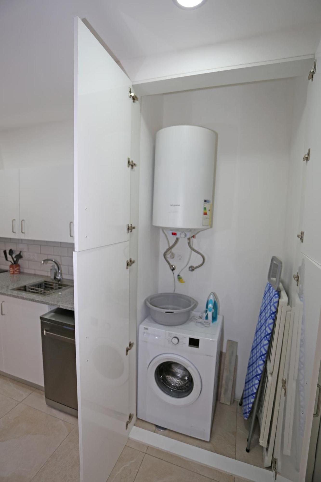 B88 - Mendonca Street Apartment Лагос Екстериор снимка